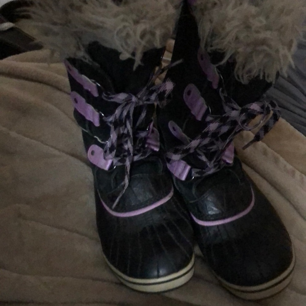 Winter boots
